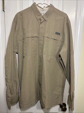 Eddie Bauer Men’s Long-Sleeve Khaki Fishing Shirt, XLTall